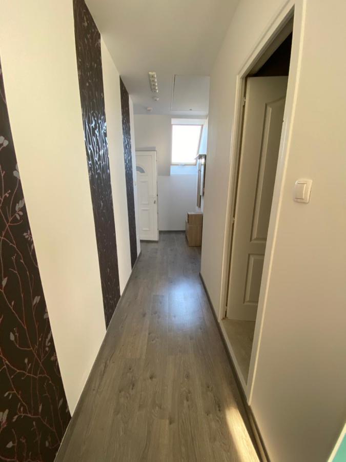 Platan Apartmanhaz Balatongyorok Exterior photo